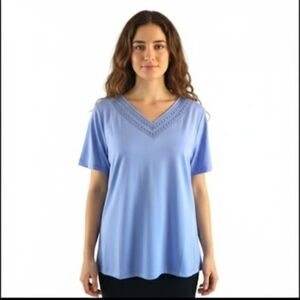 Classic Editions Women's Lilac V-Neck Embroidered Top, Size M